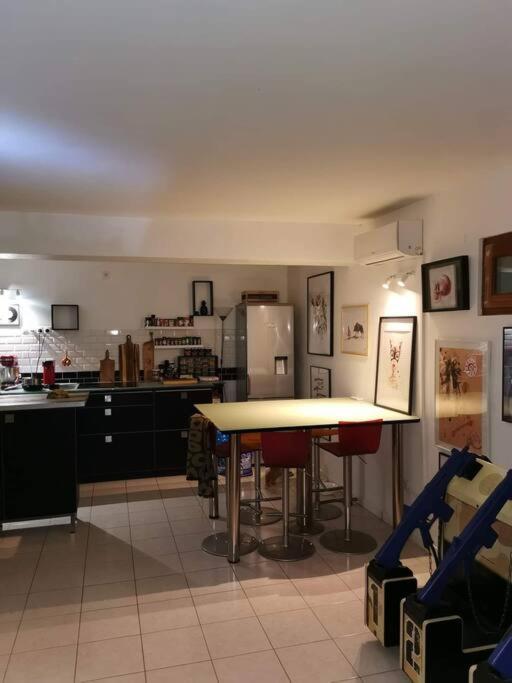 Appartamento Loft Ravissant Avec Jacuzzi Et Parc Orange  Esterno foto